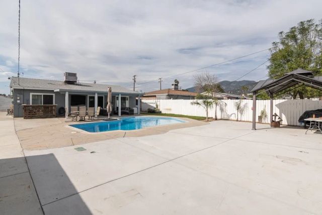 4127 N 4th, San Bernardino, CA 92407