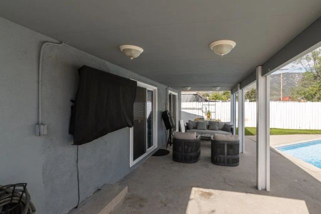 4127 N 4th, San Bernardino, CA 92407