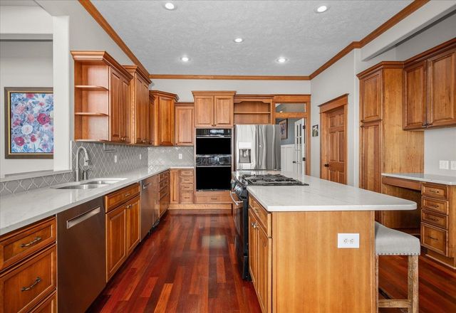 6808 S Jackson Ridge Ln, Greenacres, WA 99016