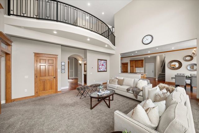 6808 S Jackson Ridge Ln, Greenacres, WA 99016