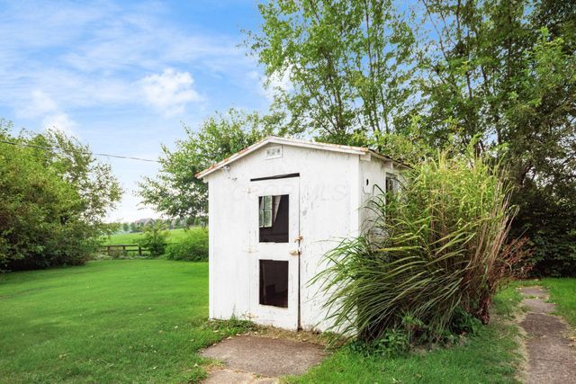 16185 State Route 207, Mount Sterling, OH 43143