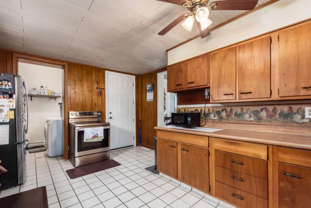 16185 State Route 207, Mount Sterling, OH 43143