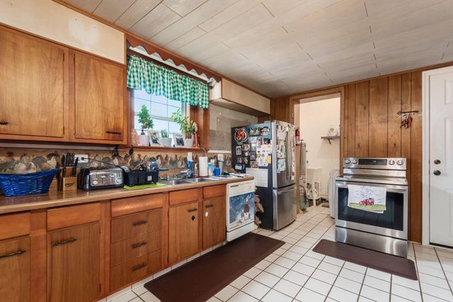 16185 State Route 207, Mount Sterling, OH 43143