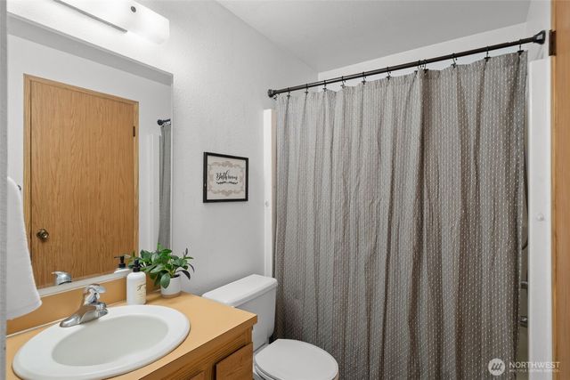 7292 E Harrison Street, Port Orchard, WA 98366