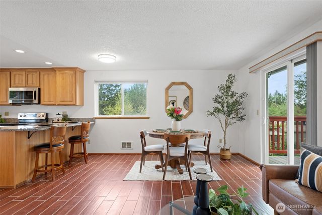 7292 E Harrison Street, Port Orchard, WA 98366