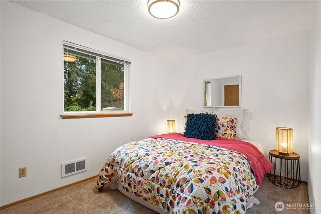 7292 E Harrison Street, Port Orchard, WA 98366