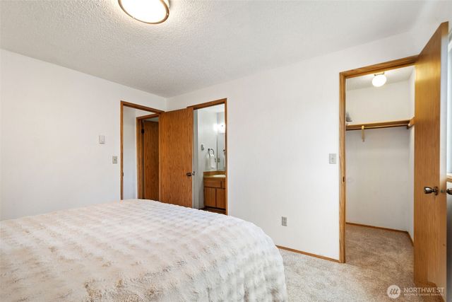 7292 E Harrison Street, Port Orchard, WA 98366