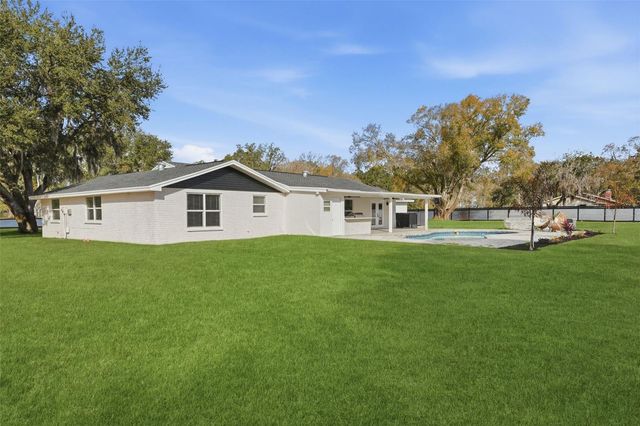 2338 MEADOWBROOK DRIVE, Lutz, FL 33558