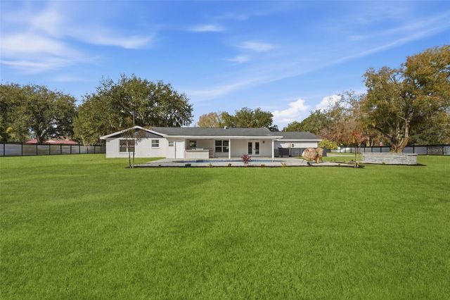 2338 MEADOWBROOK DRIVE, Lutz, FL 33558