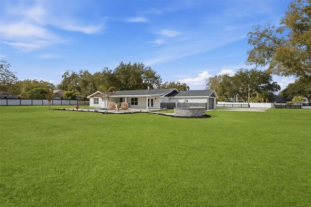 2338 MEADOWBROOK DRIVE, Lutz, FL 33558