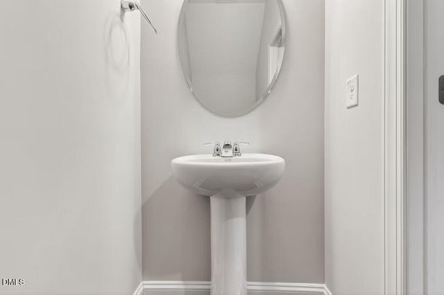 574 Barrington Row Avenue, Zebulon, NC 27597