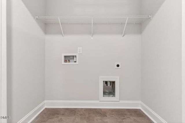 574 Barrington Row Avenue, Zebulon, NC 27597