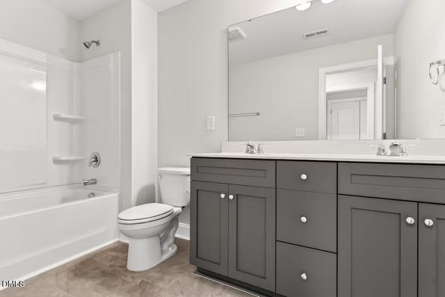 574 Barrington Row Avenue, Zebulon, NC 27597