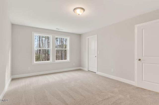 574 Barrington Row Avenue, Zebulon, NC 27597