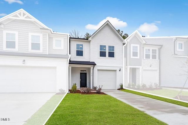 574 Barrington Row Avenue, Zebulon, NC 27597