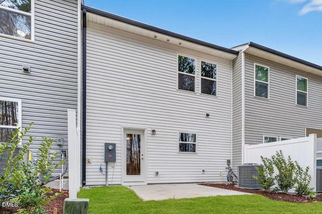 574 Barrington Row Avenue, Zebulon, NC 27597