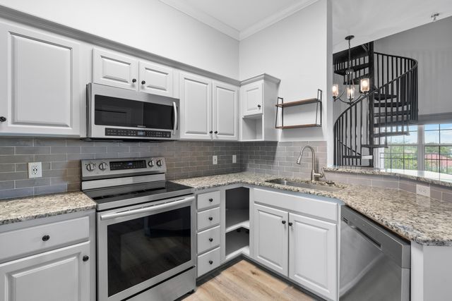 4507 Furling Lane 302, Destin, FL 32541