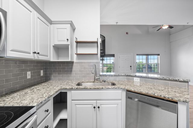 4507 Furling Lane 302, Destin, FL 32541