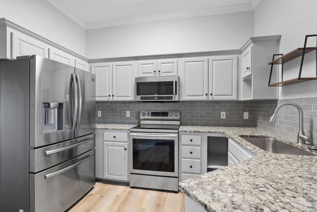 4507 Furling Lane 302, Destin, FL 32541