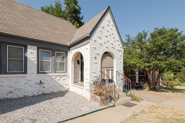 2833 NW 22nd Street, Oklahoma City, OK 73107