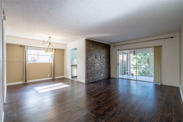 8002 Lagos De Campo Blvd B-201, Tamarac, FL 33321