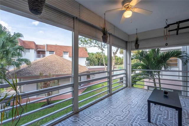 8002 Lagos De Campo Blvd B-201, Tamarac, FL 33321