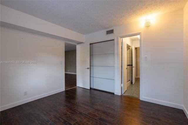 8002 Lagos De Campo Blvd B-201, Tamarac, FL 33321