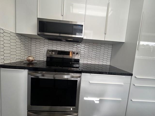 8002 Lagos De Campo Blvd B-201, Tamarac, FL 33321