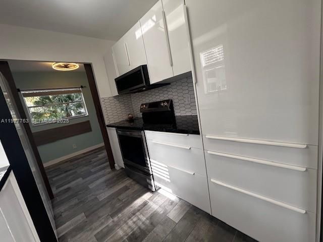 8002 Lagos De Campo Blvd B-201, Tamarac, FL 33321