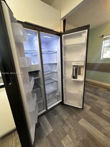 8002 Lagos De Campo Blvd B-201, Tamarac, FL 33321