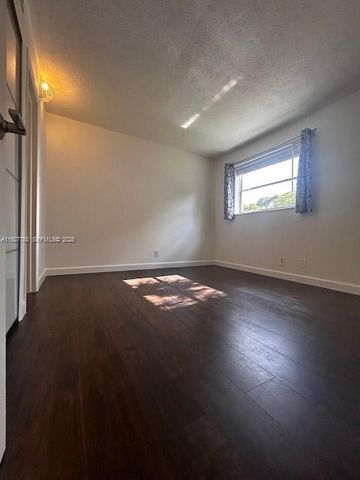 8002 Lagos De Campo Blvd B-201, Tamarac, FL 33321