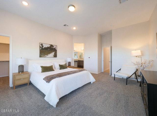 3885 Surmise Street, El Paso, TX 79938