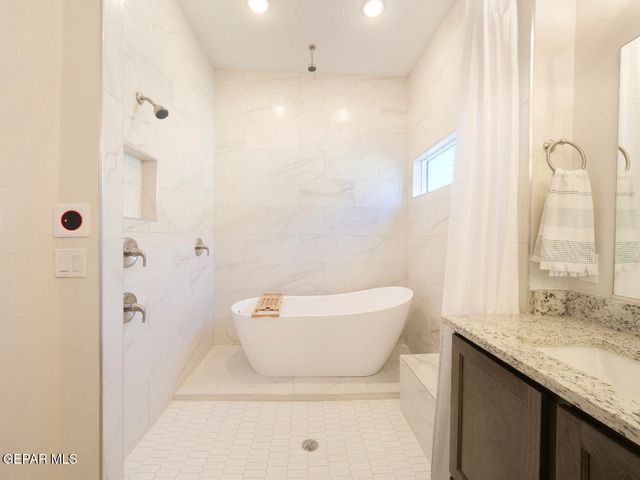 3885 Surmise Street, El Paso, TX 79938