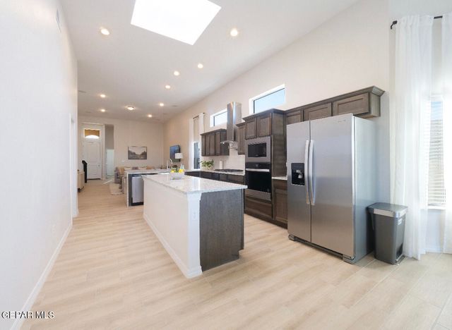 3885 Surmise Street, El Paso, TX 79938