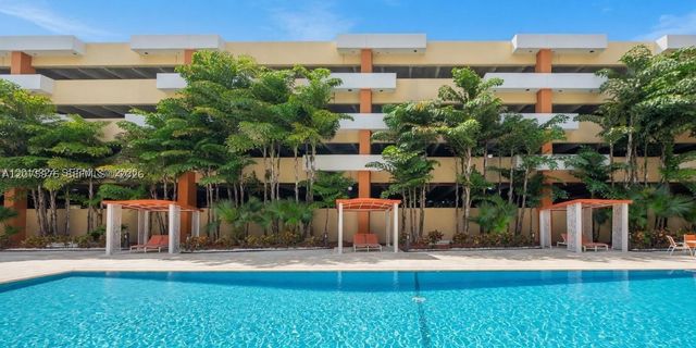 2775 NE 187th St 609, Aventura, FL 33180