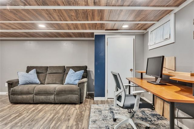 104 Larkin Avenue, Warwick, RI 02886