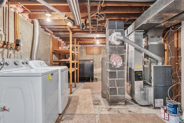 104 Larkin Avenue, Warwick, RI 02886