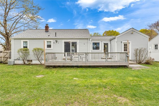 104 Larkin Avenue, Warwick, RI 02886