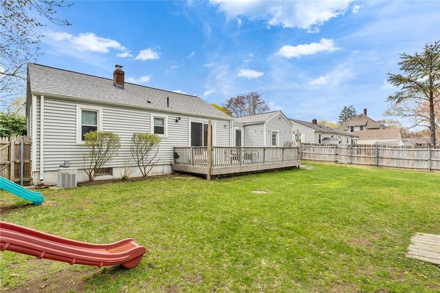 104 Larkin Avenue, Warwick, RI 02886