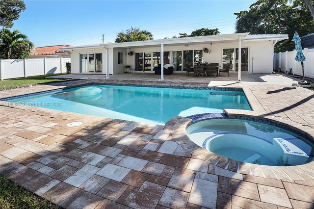 2031 NE 14th Ct, Fort Lauderdale, FL 33304