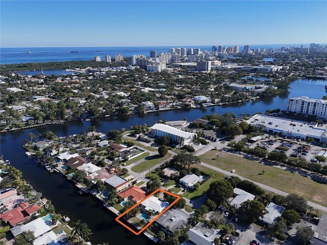 2031 NE 14th Ct, Fort Lauderdale, FL 33304