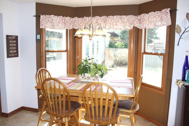 13528 LAVERGNE Avenue, Crestwood, IL 60418