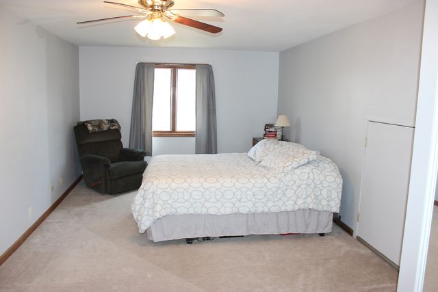 13528 LAVERGNE Avenue, Crestwood, IL 60418