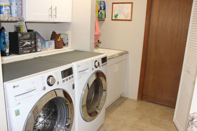 13528 LAVERGNE Avenue, Crestwood, IL 60418