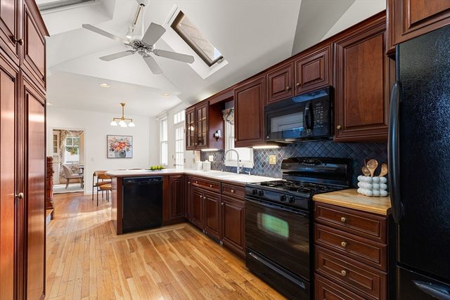 16 Preston Beach Road, Marblehead, MA 01945