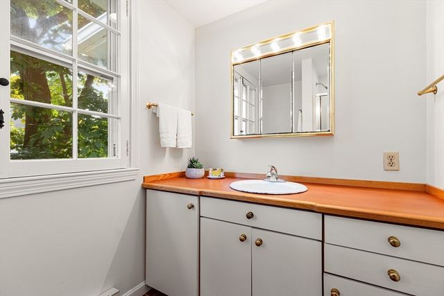 16 Preston Beach Road, Marblehead, MA 01945