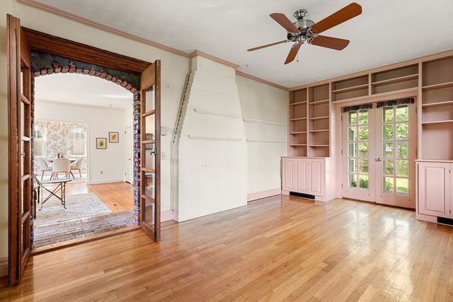 16 Preston Beach Road, Marblehead, MA 01945