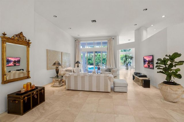 1012 SW 156th Avenue, Pembroke Pines, FL 33027