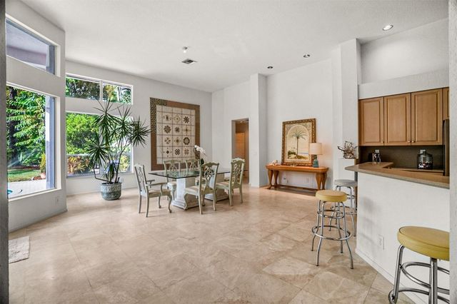 1012 SW 156th Avenue, Pembroke Pines, FL 33027