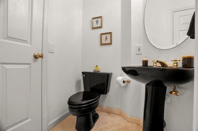 1012 SW 156th Avenue, Pembroke Pines, FL 33027